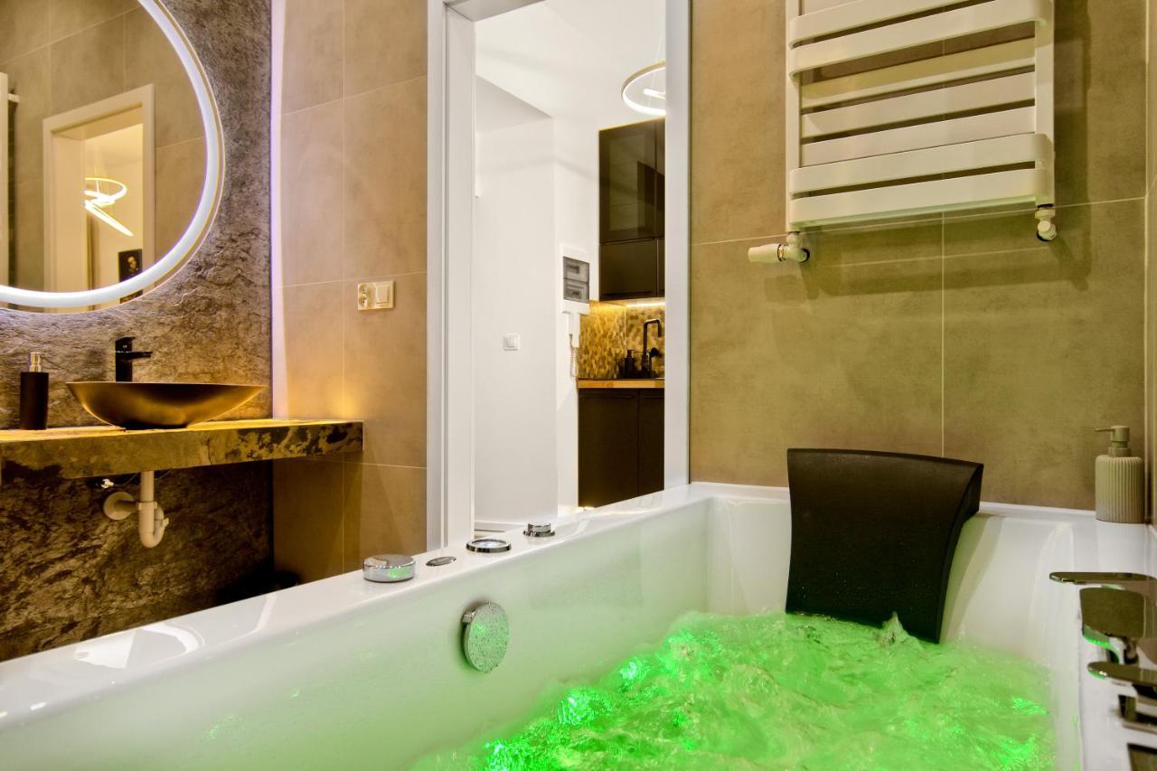 קרקוב Silver Shine Jacuzzi מראה חיצוני תמונה